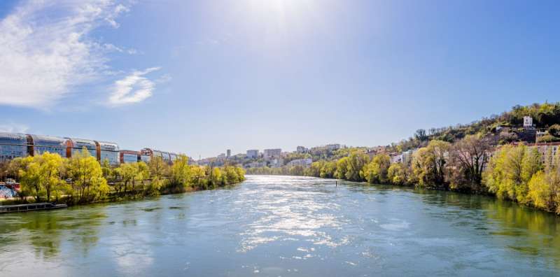 Image représentant la conférence  Au fil du Rhône, entre paysages et villes d'art 