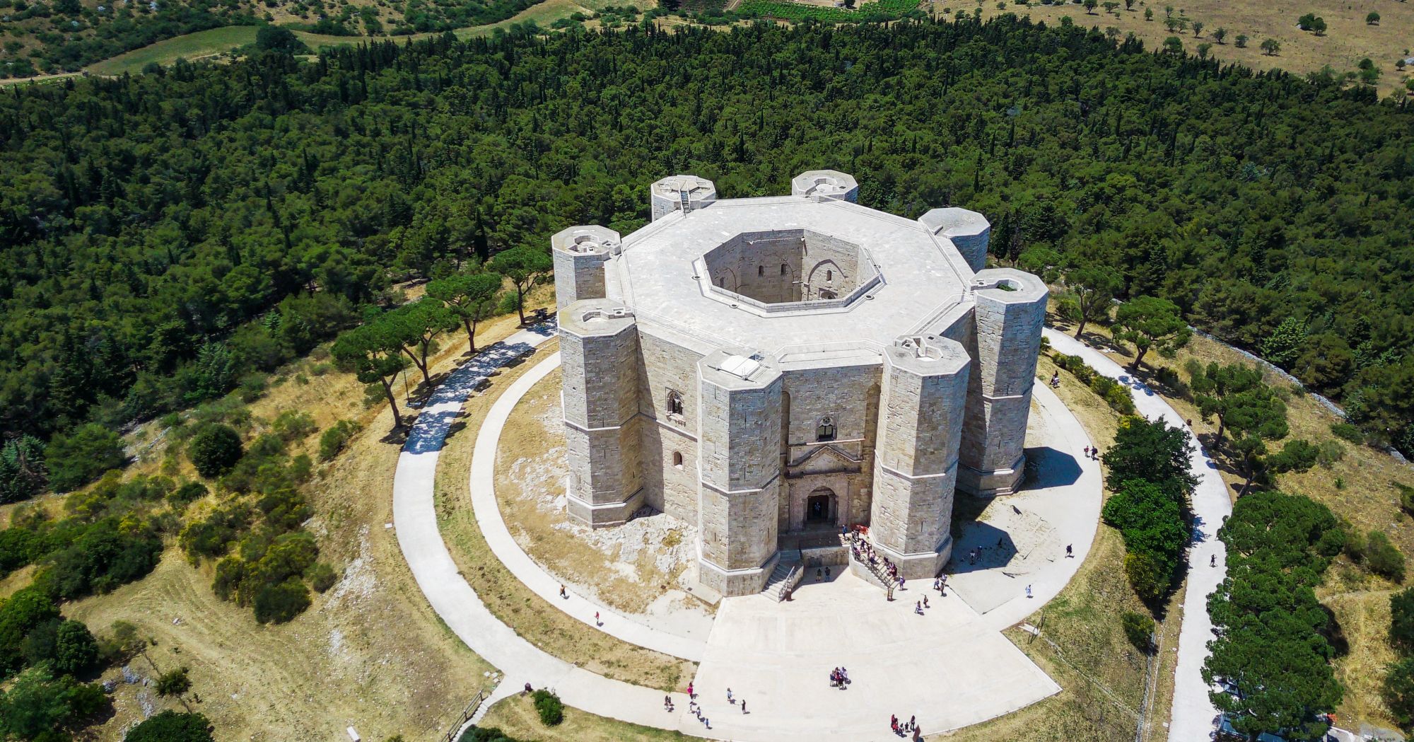 Image représentant la conférence  Castel de Monte, trésor des Pouilles médiévales