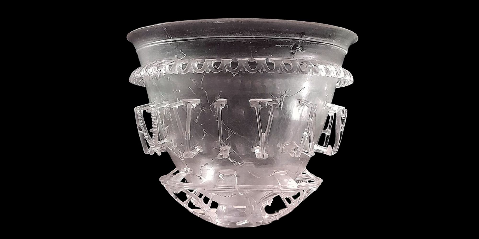 Image représentant la conférence  L’art du verre à la fin de l'Empire : luxe, virtuosité et pouvoir